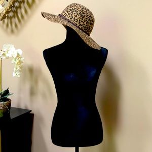 Wide Brimmed Leopard Hat